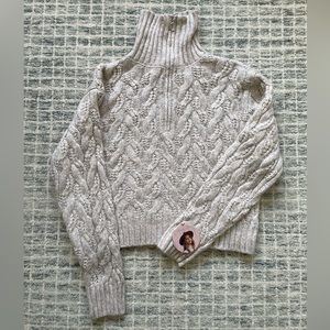 Cable knit half zip sweater